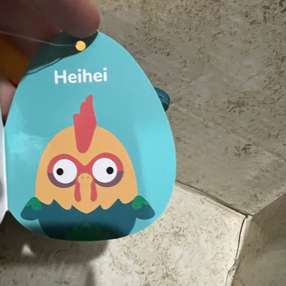 Squishmallows HeiHei the Rooster from Disney’s Moana - Picture 6 of 6